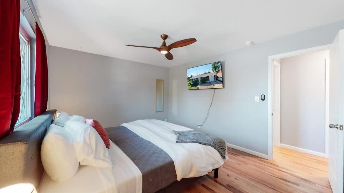 Holiday home Updated Family Unit With Two King Beds Denver