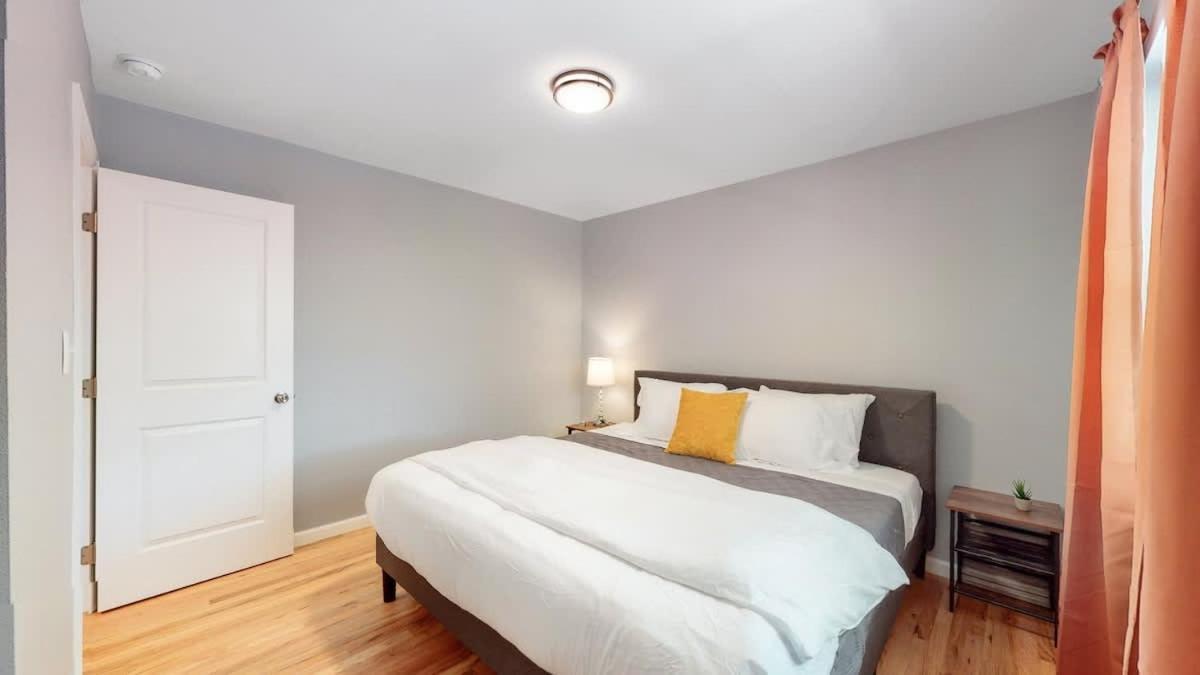 Updated Family Unit With Two King Beds * Denver