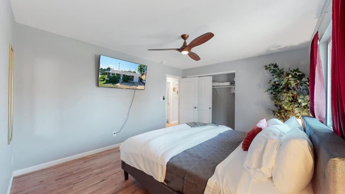 Updated Family Unit With Two King Beds *