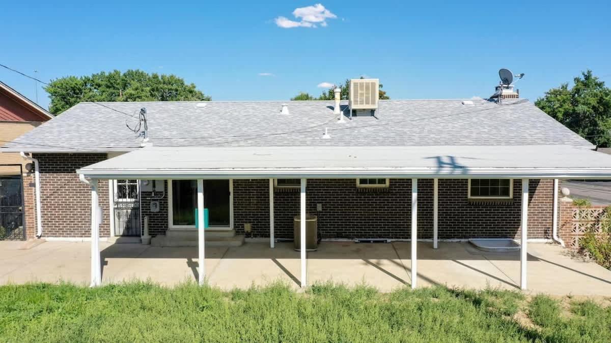 Holiday home Updated Family Unit With Two King Beds *