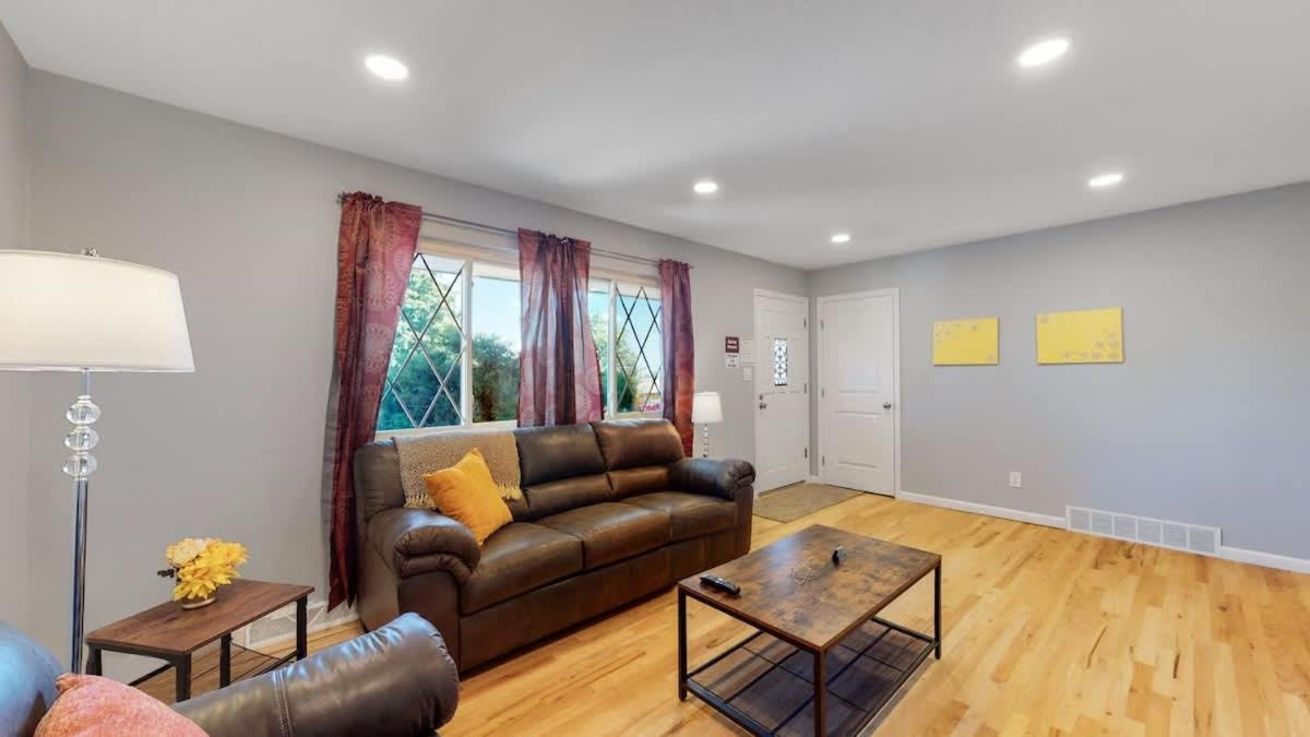 Holiday home Updated Family Unit With Two King Beds Denver