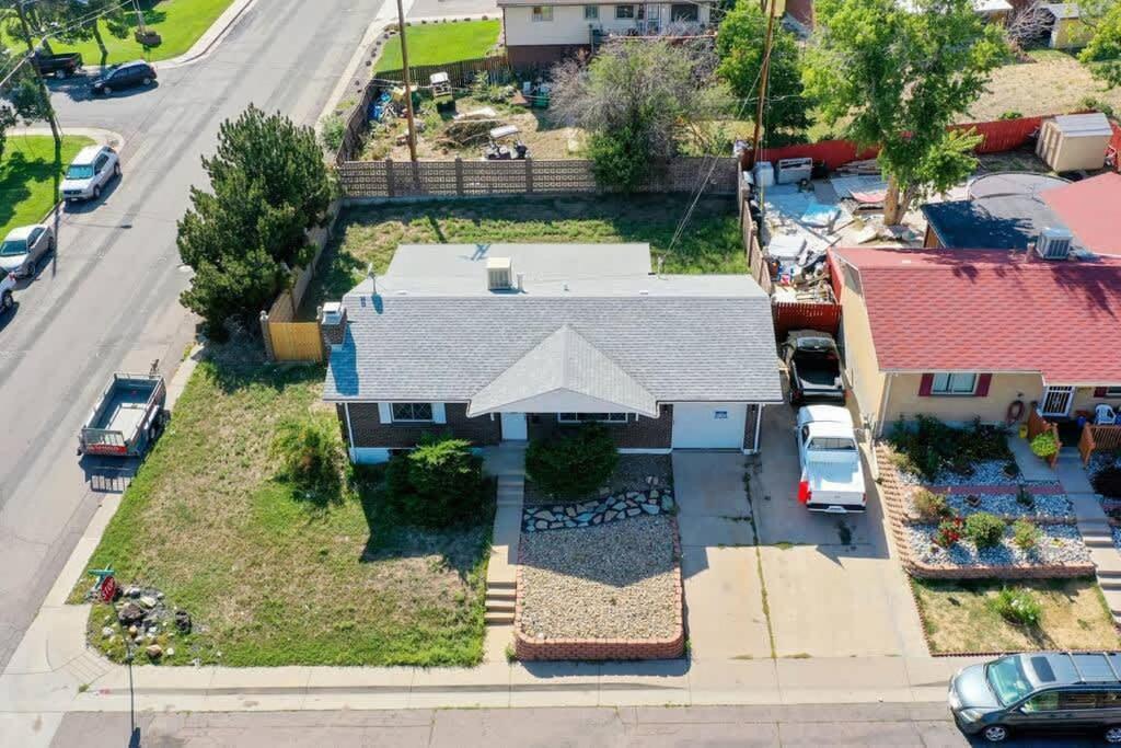 Updated Family Unit With Two King Beds *